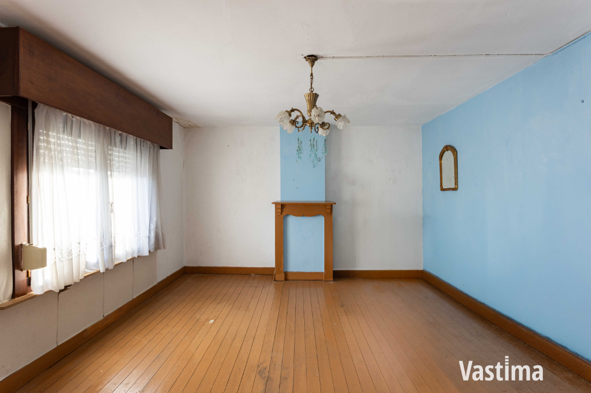 Immo Vastima - Huis Te koop Dendermonde - Te renoveren woning met ruime tuin