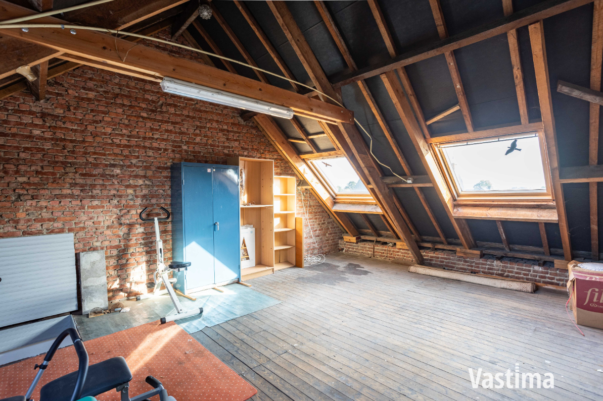 Immo Vastima - Huis Te koop Dendermonde - Te renoveren woning met ruime tuin