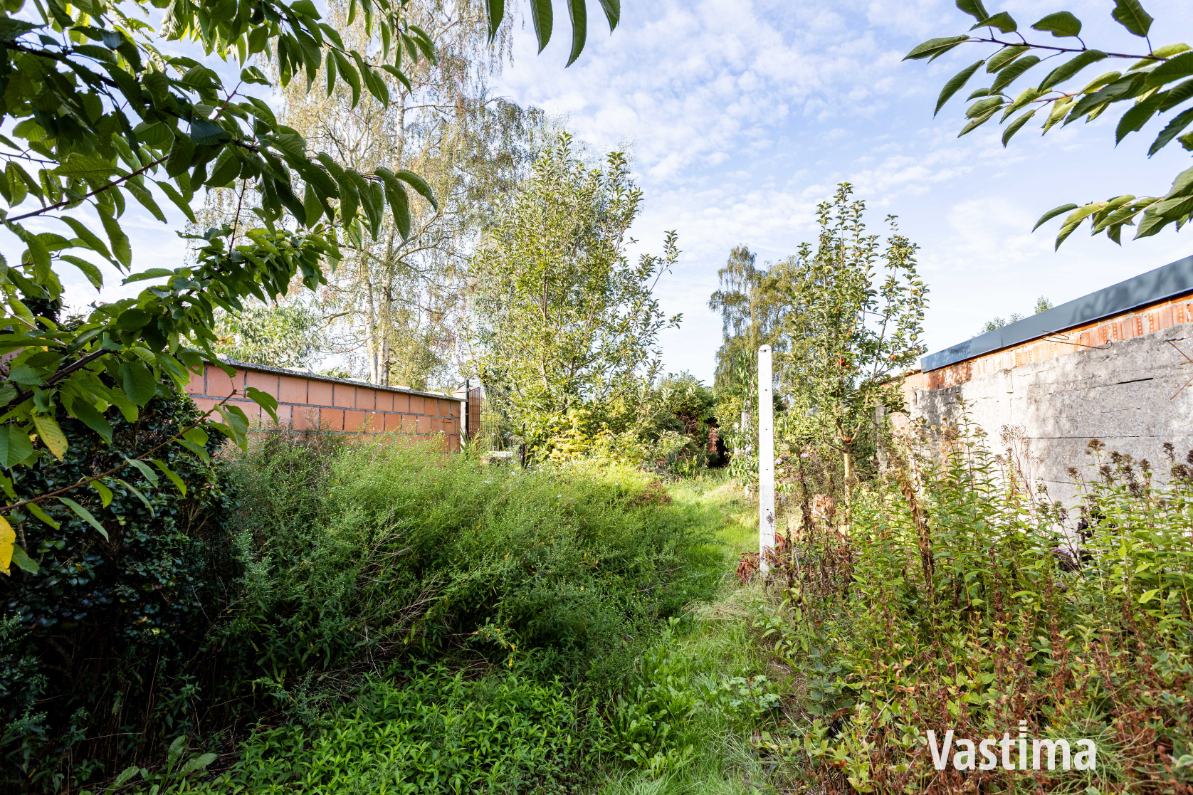 Immo Vastima - Huis Te koop Dendermonde - Te renoveren woning met ruime tuin