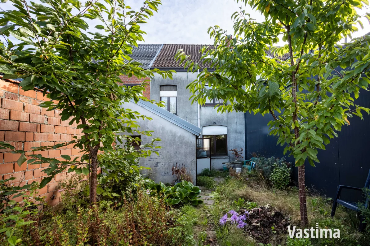 Immo Vastima - Huis Te koop Dendermonde - Te renoveren woning met ruime tuin
