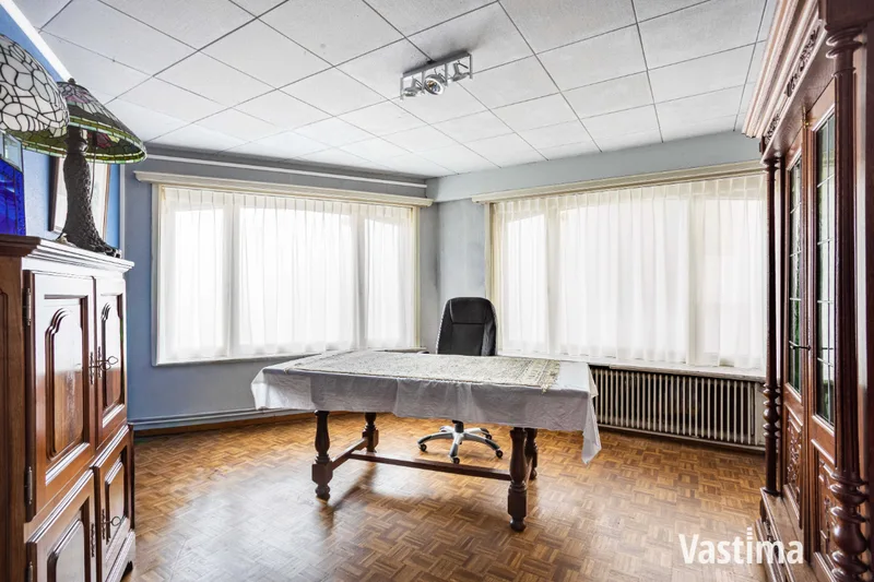 Immo Vastima - Huis Te koop Aalst - Instapklare dokterswoning met garage en 5 slaapkamers