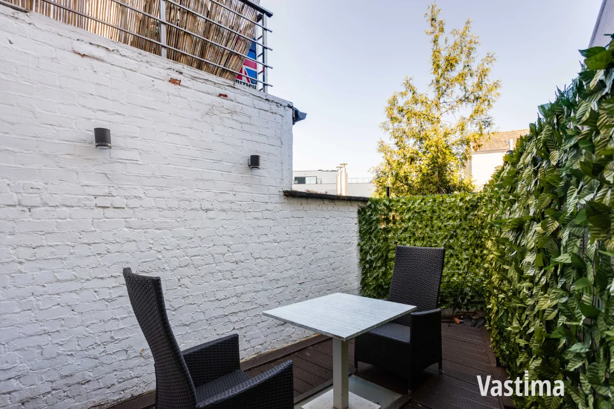 Immo Vastima - Huis Te koop Aalst - Instapklare dokterswoning met garage en 5 slaapkamers