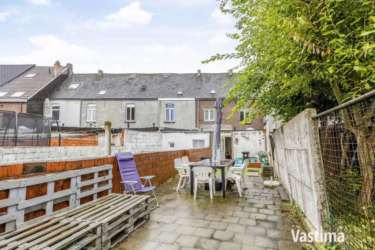 Immo Vastima - Huis Te koop Aalst - Stadwoning met tuin en 3 slaapkamers