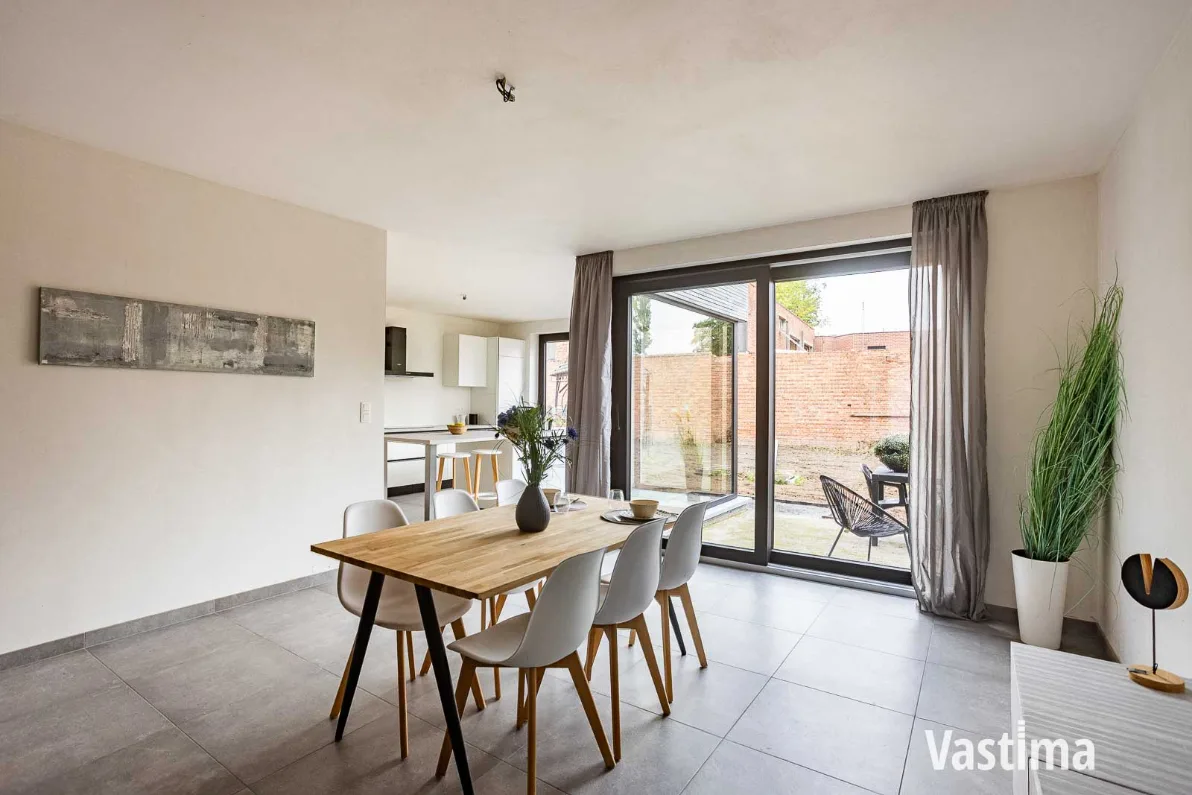 Immo Vastima - Huis Te koop Denderleeuw - Nieuwbouw gesloten woning met 3 slaapkamers, garage en tuin