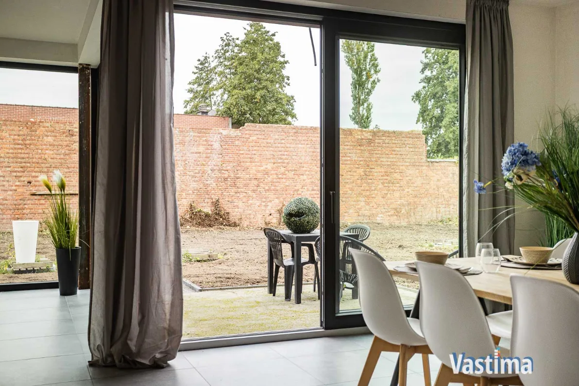 Immo Vastima - Huis Te koop Denderleeuw - Nieuwbouw gesloten woning met 3 slaapkamers, garage en tuin