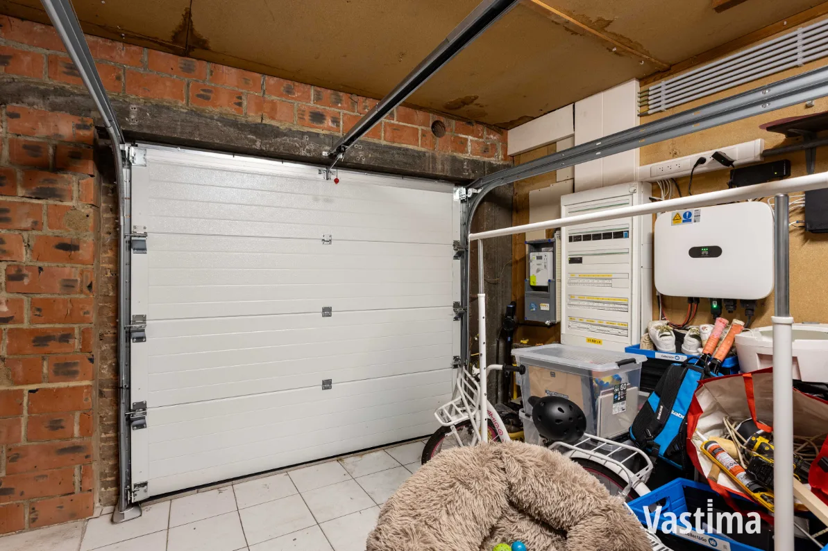 Immo Vastima - Huis Te koop Wieze - Slim gerenoveerd. Energiezuinig en helemaal klaar voor morgen