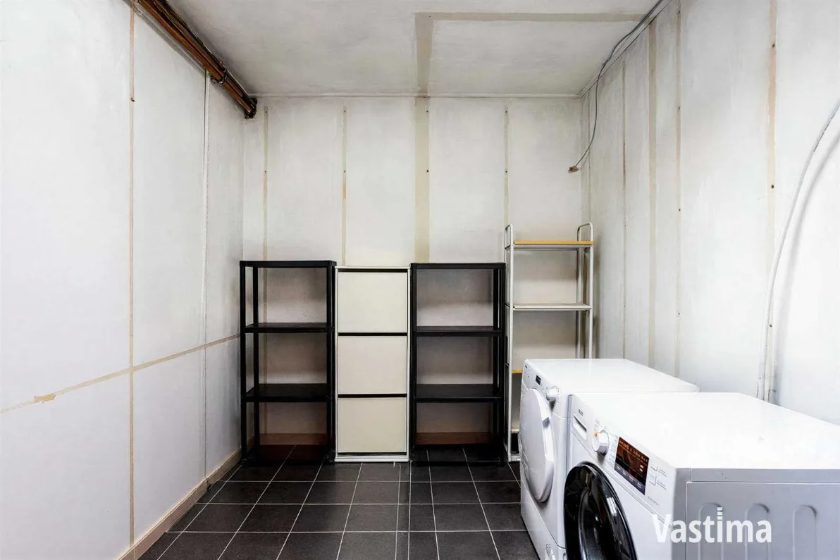 Immo Vastima - Huis Te koop Erembodegem - Uniek pand bestaande uit 2 woongelegenheden, garage en buitenruimte