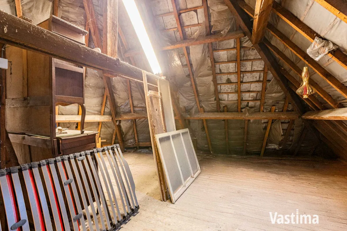 Immo Vastima - Huis Te koop Aalst - Uniek pand bestaande uit 2 woongelegenheden, garage en buitenruimte