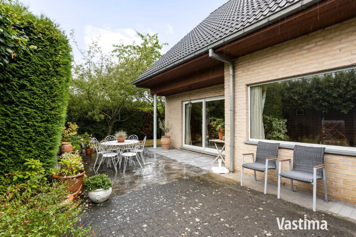 Immo Vastima - Huis Te koop Aalst - Ruime en instapklare villa met 4 slaapkamers en dubbele garage in doodlopende straat