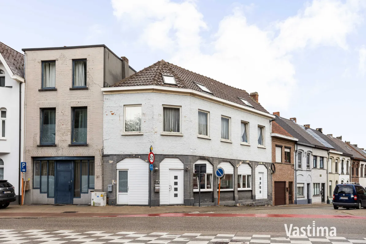 Immo Vastima - Commercieel Te koop Aalst - Veelzijdig handelshuis met woongelegenheid op topligging nabij centrum Aalst