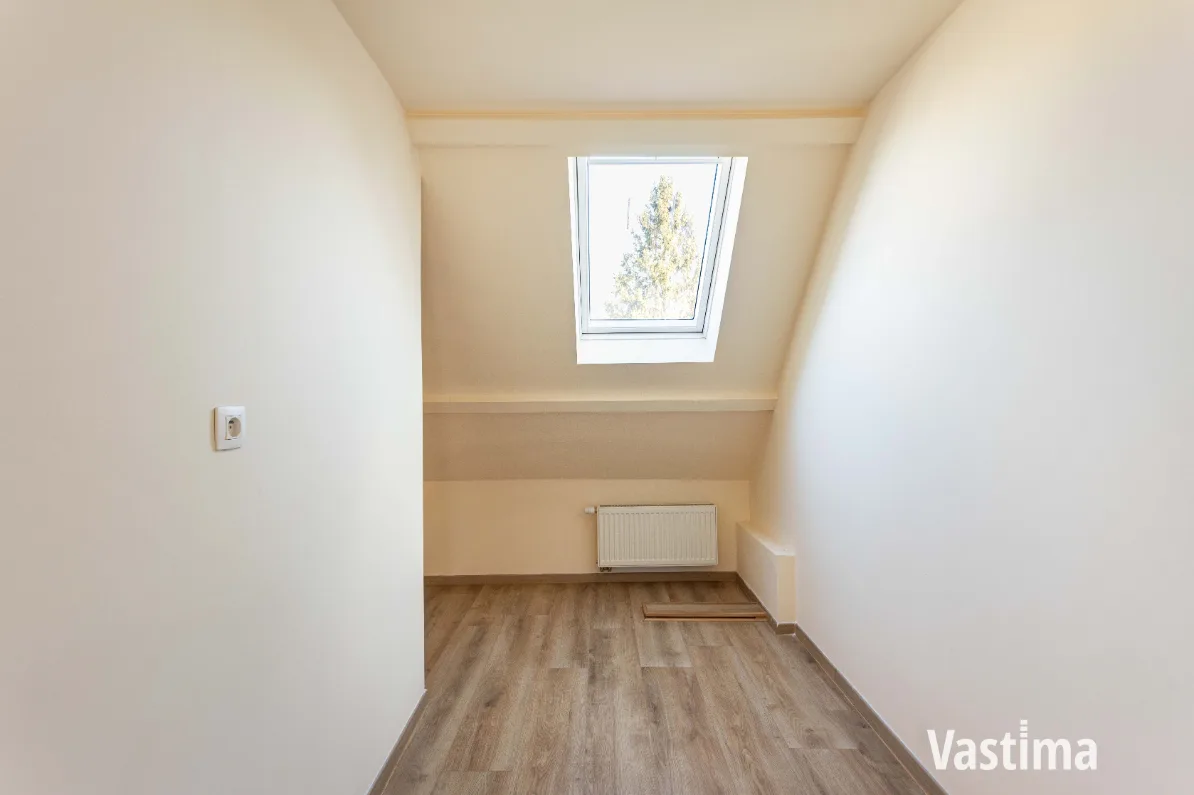 Immo Vastima - Huis Te koop Aalst - Instapklare stadswoning met 3 slaapkamers, 2 badkamers en tuin